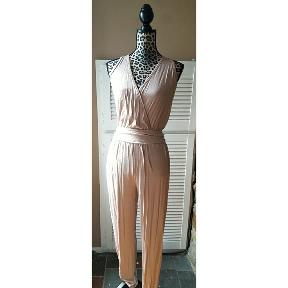 Taupe jumpsuit - Picture 2 of 3