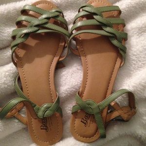 NWOT Bass Sandals sz 8.5