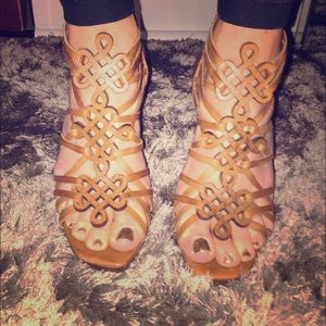 Diane von Furstenberg strappy sandals