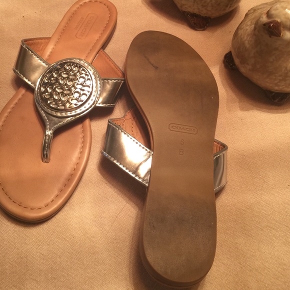Coach silver flip flops - Picture 3 of 4