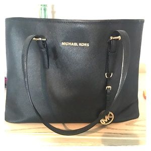 Michael Kors Jet Set tote