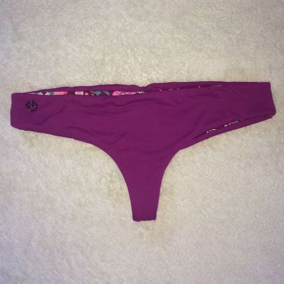 💸SOLD💸 - Picture 2 of 3