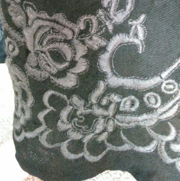 Black with Gray midi skirt - Picture 3 of 3
