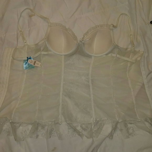 Sexy Little Things Victoria Secret Laundrie - Picture 2 of 4