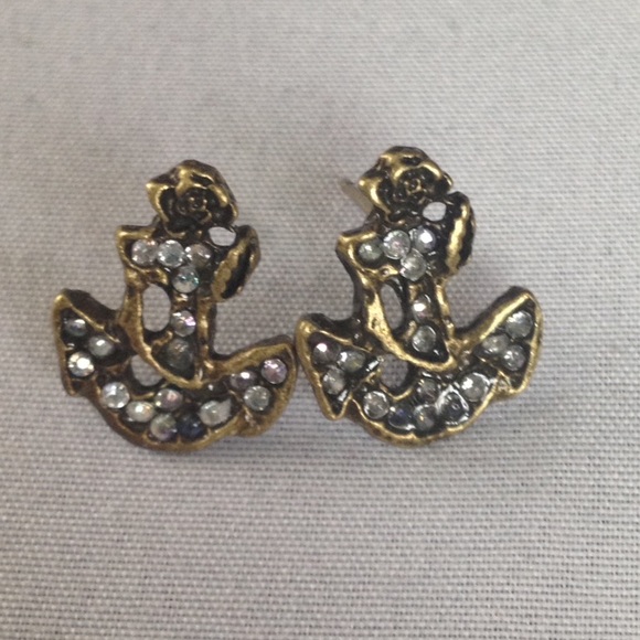 Nautical Anchor Earrings - Picture 3 of 4