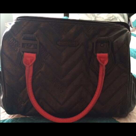 Black and red fox racing purse