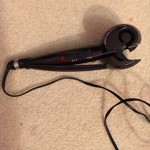 Automatic hair curler