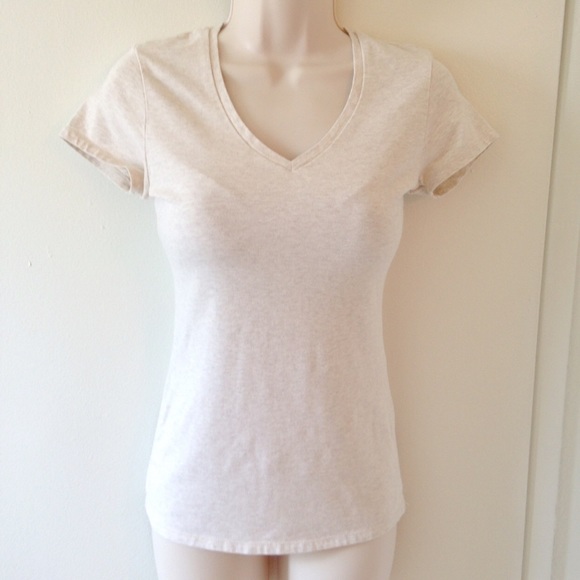 GAP V Neck Tee in Beige