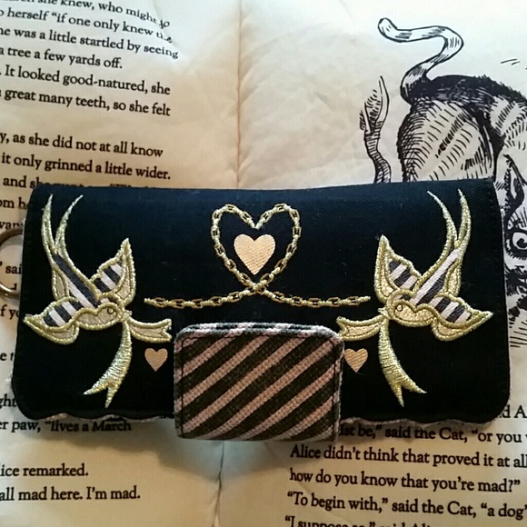 Loungefly Swallow Wallet