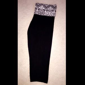 Victoria's Secret PINK cropped leggings