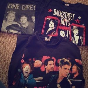 Random band tee bundle