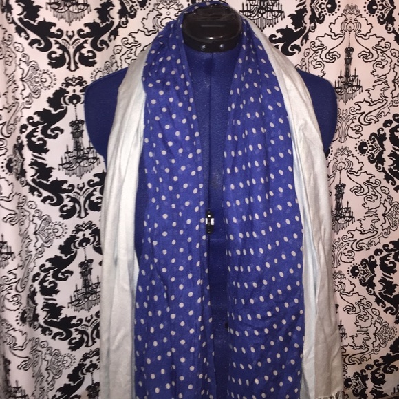 2 Cute Blue Scarves - Picture 1 of 3