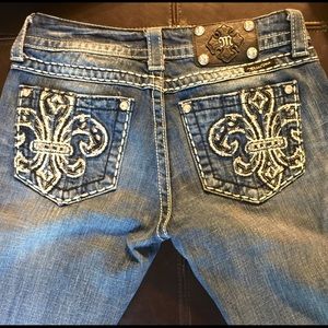 Miss me fleur de lis jeans