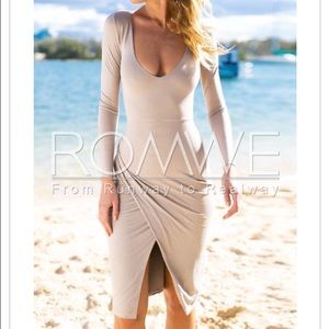 ✨SOLD ON MERC✨NWOT longsleeve bodycon dress