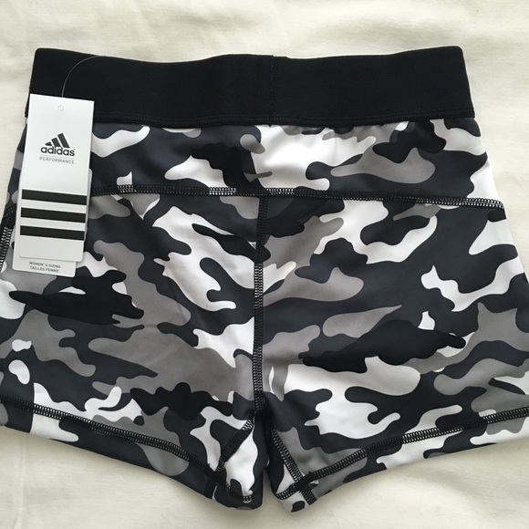 BUNDLED❗️Adidas Camo Compression Shorts - Picture 4 of 4
