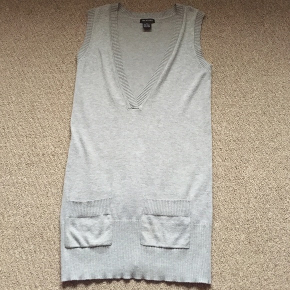 Sweater vest