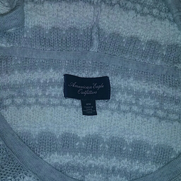 American Eagle Outfitters Sweater with hoodie - Picture 2 of 4