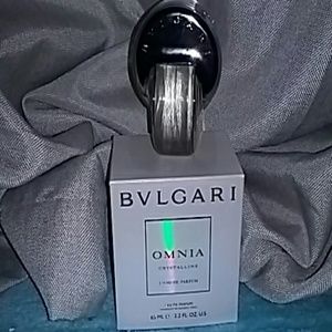 OMNIA CRYSTALLINE