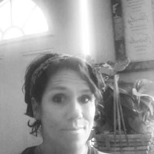 Meet your Posher, Cynthia