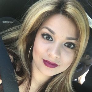 Meet your Posher, Melina