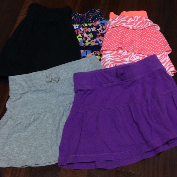 5 skirts, 5 shorts - little girl size 4/5 - Picture 2 of 3
