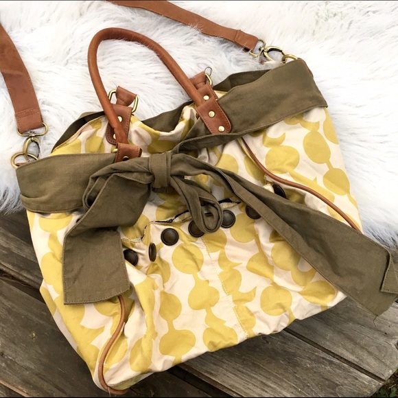 🚫sold in bundle| Urban outfitters overnighter bag - Picture 2 of 4