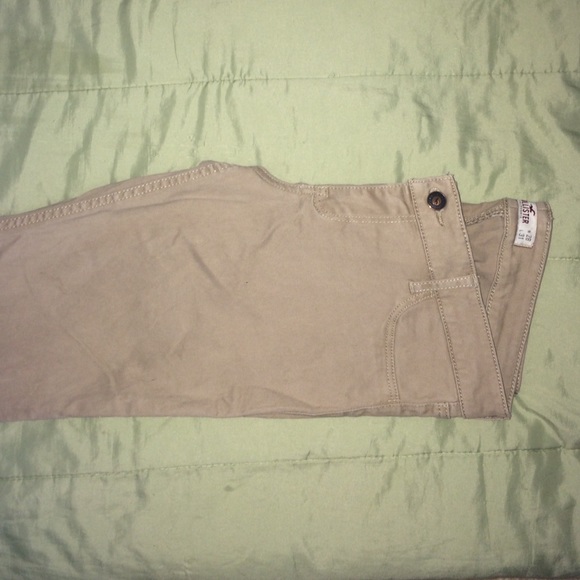 HOLLISTER