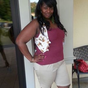 Meet your Posher, Rhonda