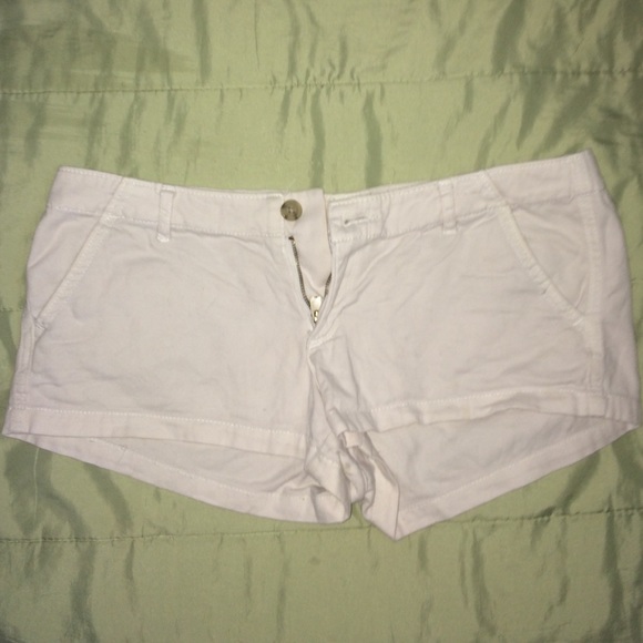 HOLLISTER