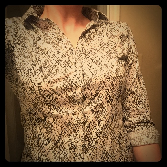 New York & Co Snake Print Button-Down Shirt - Picture 1 of 4