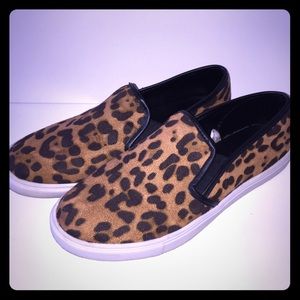 Leopard Print Slip On Shoes 8