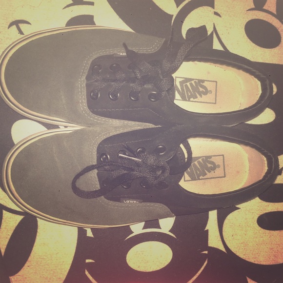 Vans (worn twice) women's 7