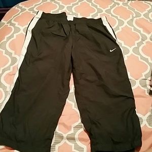 Nike Wind Pant Capri