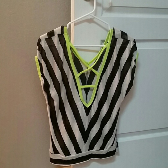 Striped top - Picture 2 of 2