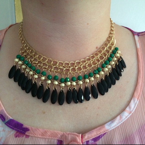 BOGO Sale Chunky Statement Necklace - Picture 2 of 4