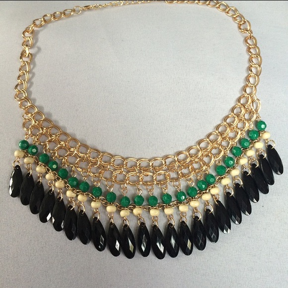 BOGO Sale Chunky Statement Necklace - Picture 4 of 4