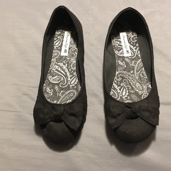 American Eagle Ballet Flats