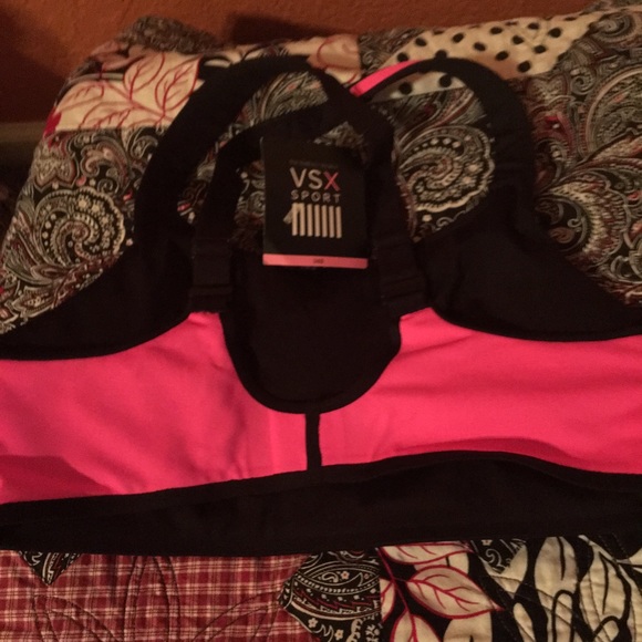 Victoria secret sports bra - Picture 3 of 4