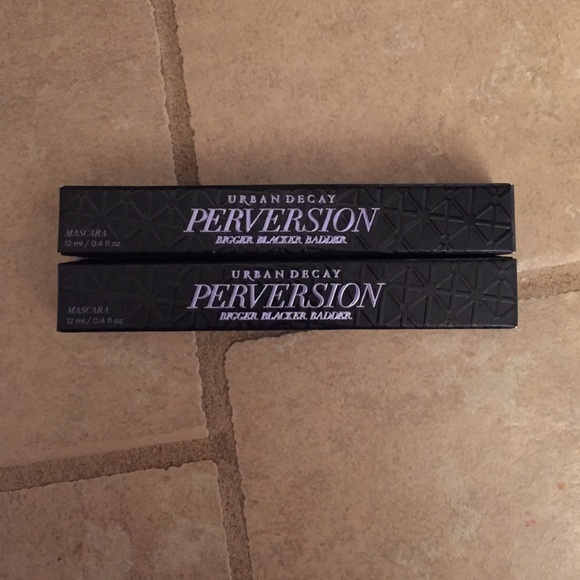Perversion Mascara by Urban Decay