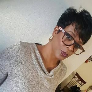 Meet your Posher, Tonya