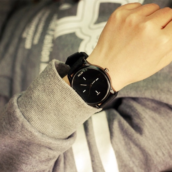 ❗️LAST ONE❗️Black Silicone Watch 😍 - Picture 2 of 4