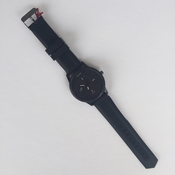 ❗️LAST ONE❗️Black Silicone Watch 😍 - Picture 3 of 4