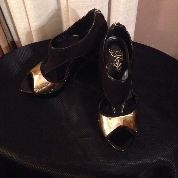 Designer Shoes - Picture 4 of 4