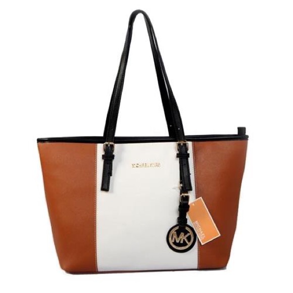 Used twice Michael Kors Jet Set Tote