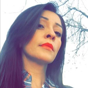 Meet your Posher, Veronica