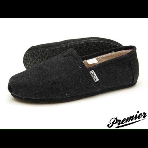 TOMS Shoes - Fleece TOMS shoes