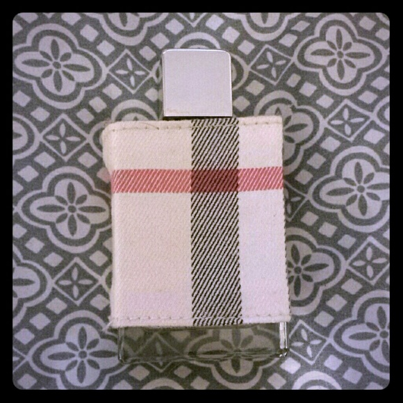 Burberry perfume