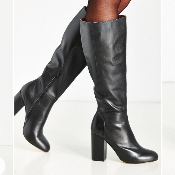 Urban Outfitters Rita Tall Boots. Size 9. NWT. - Picture 2 of 4
