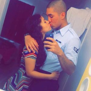 Meet your Posher, Ezzie