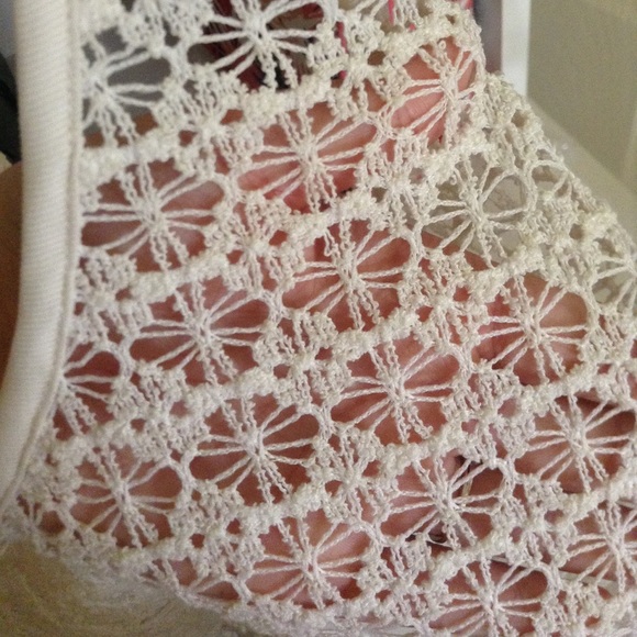 Lace Crop Tank - Picture 3 of 4